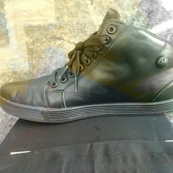 Emporio Armani/REEBOK PUMP - Picture 8 of 8